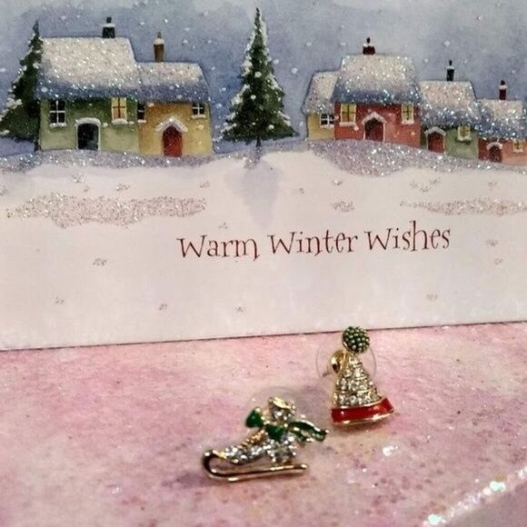 Sparkling Skate & Hat Stud Earrings - Picture 4 of 6